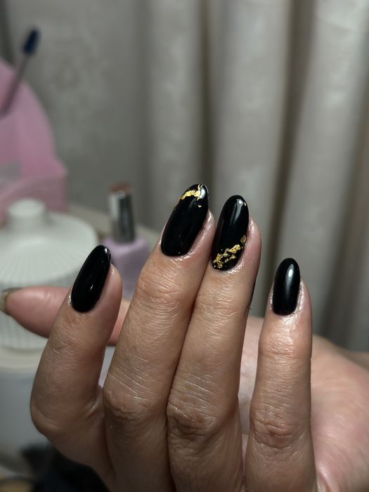 Маникюр за 5500 тенге