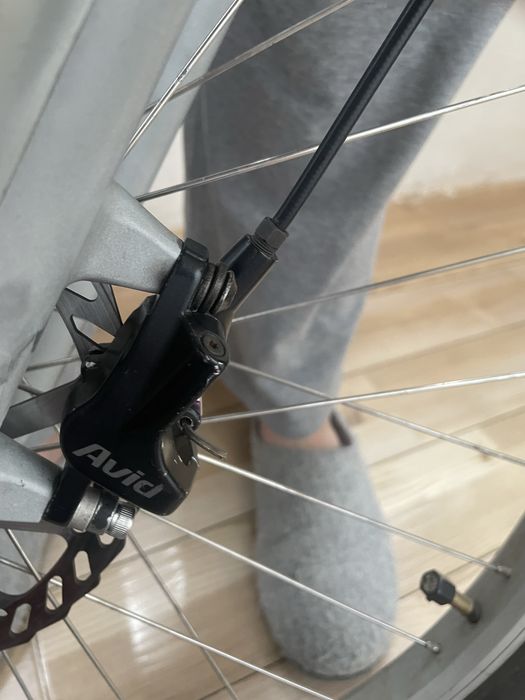 Передний тормоз Avid db1