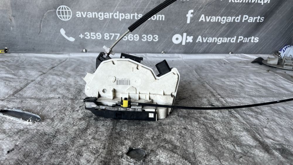 Seat Ibiza 2008- брава за задна лява врата