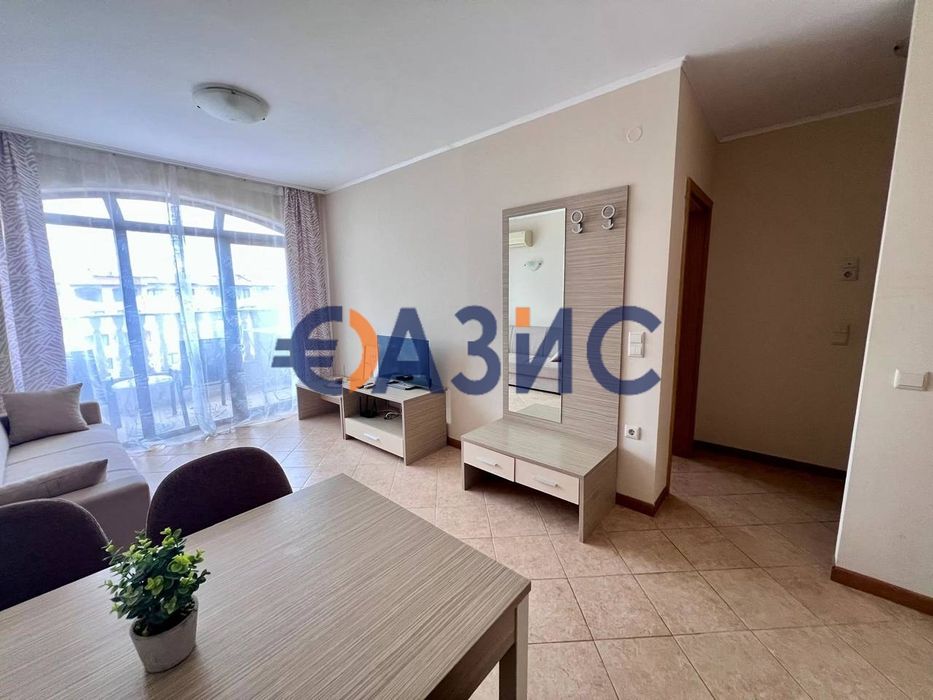 Продава се Двустаен апартамент в к.к. Слънчев бряг - 49 кв.м за 1040 €/кв.м - Снимка #4