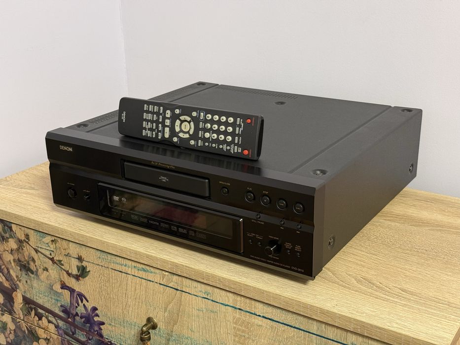DENON DVD-3910 SACD /DVD/ CD Player