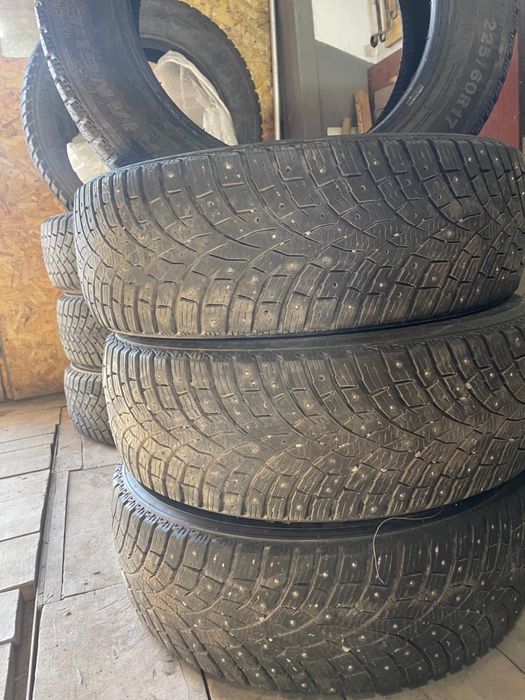 Продам комплект зимней резины