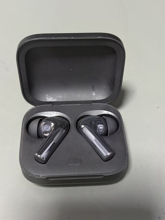 Продам OnePlus Buds 3