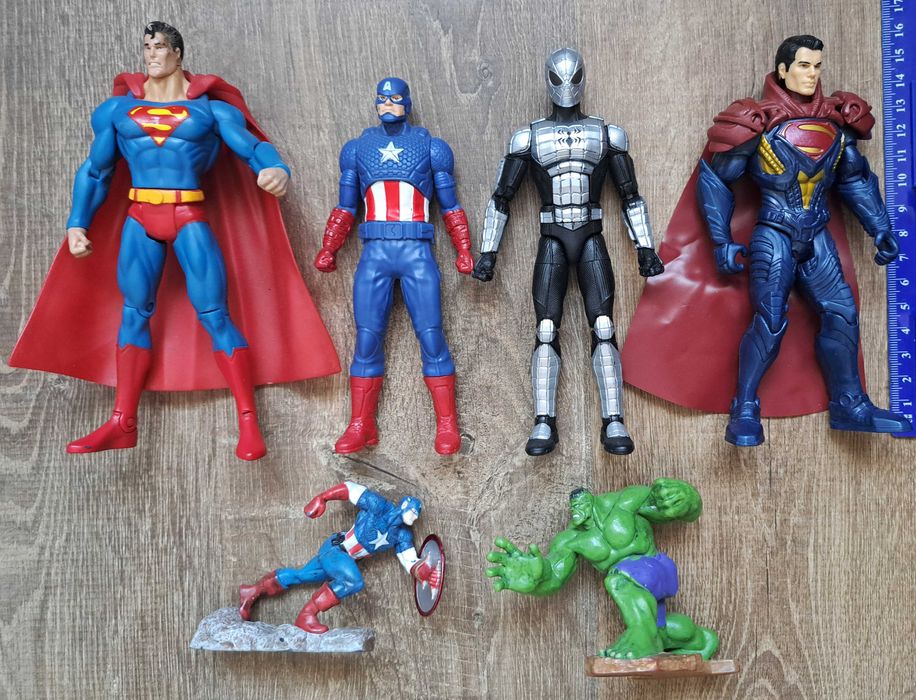 Lot 40 figurine: Marvel, DC, Star Wars, Gormiti, Pokemon, etc