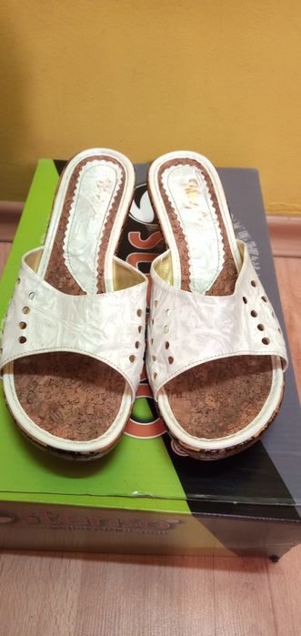 Дамски чехли-медицински, ЕКО кожа , гуменки и скандали