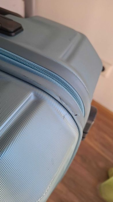 Куфар среден размер