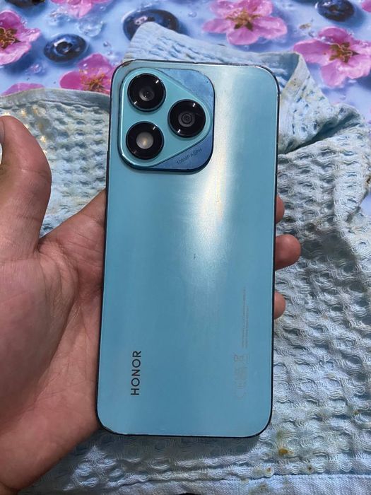 Honor 400 lite 8.256 тали.