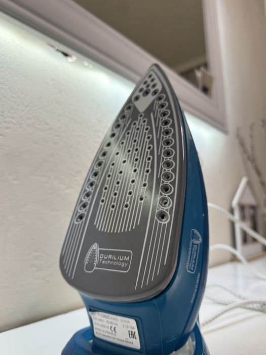 Утюг, идеально новый