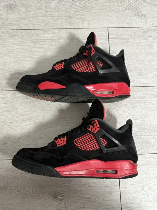 Jordan 4 red thunder