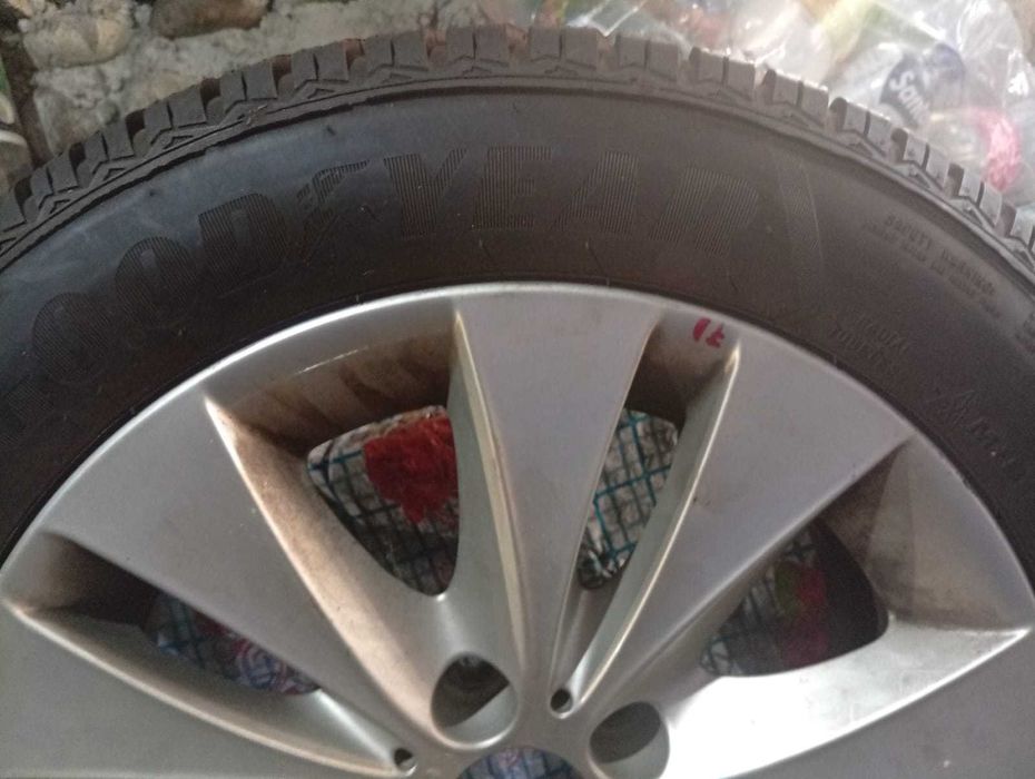 De vanzare roți F 10