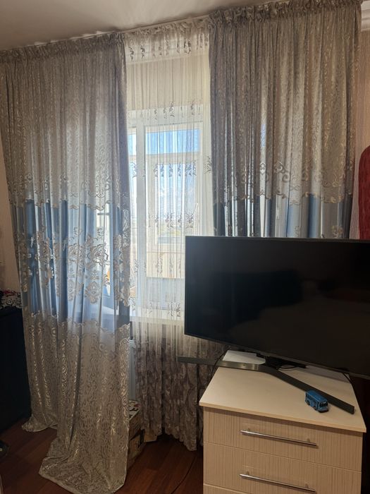 Продам шторы и тюль в отличном состоянии