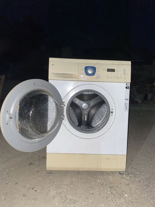 Стиральная машина продам