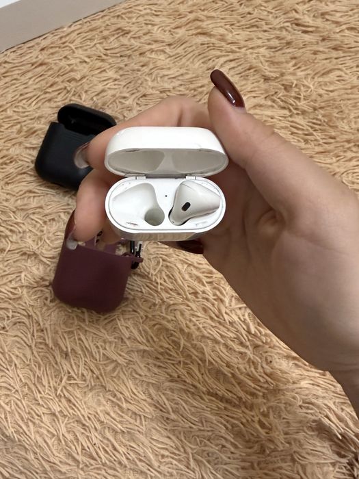 Apple AirPods 1 белый