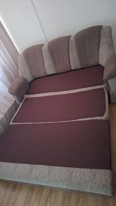 Продам диван. Раскладной.