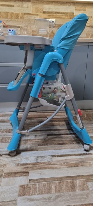 Стол за хранене с масичка