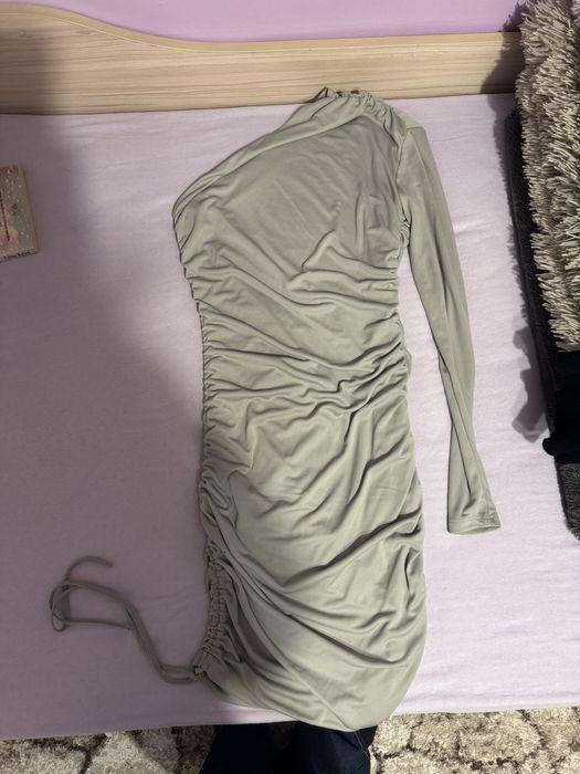 Zara and Dika -dress