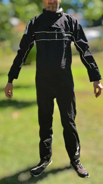 Сух костюм (Drysuit) за водни спортове
