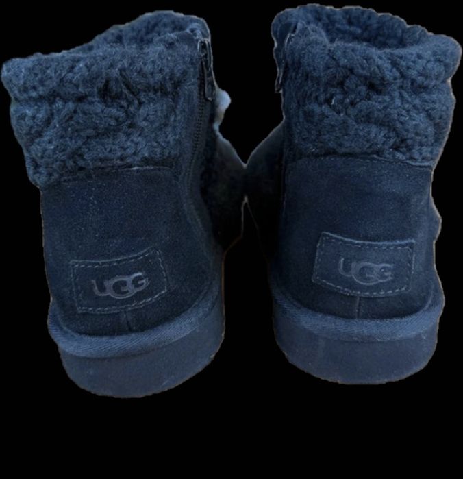 Ugg Classic Mini Chunky Knit boot