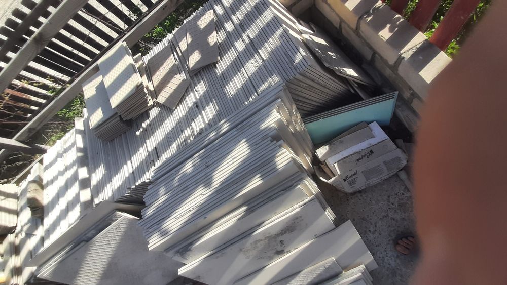 Кафел қолданылған