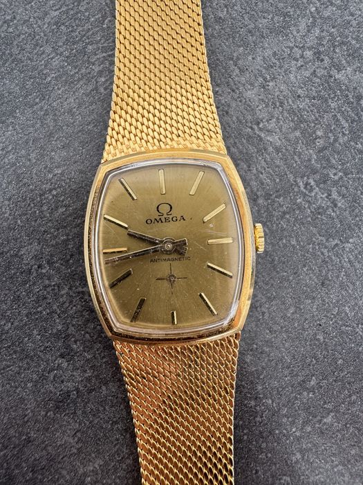 Ceas Vintage placat cu aur