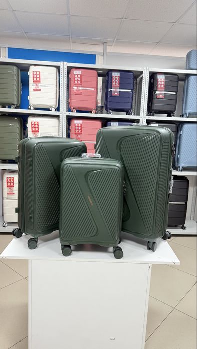 Чемоданы от 11000 тг неубиваемые