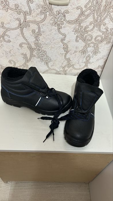 герцовые сапоги новый