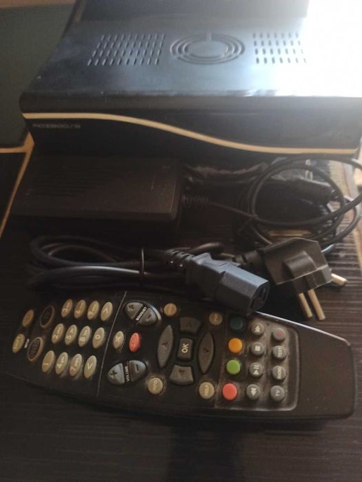 Сателитен приемник MAX 800 HD SE SIM FERRARI