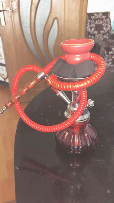 Narghilea shisha folosita doar odata