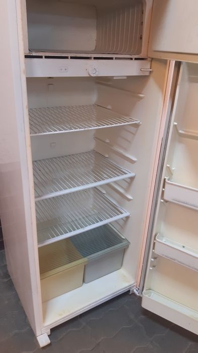 Холодильник бирюса