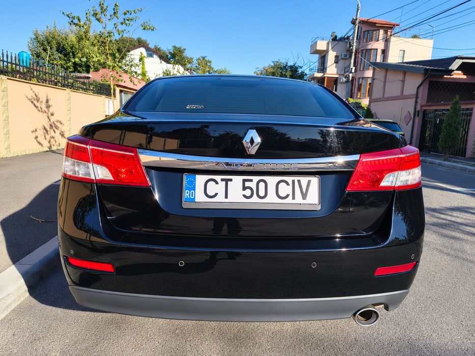 Renault Latitude 2013 diesel 2.0 full option