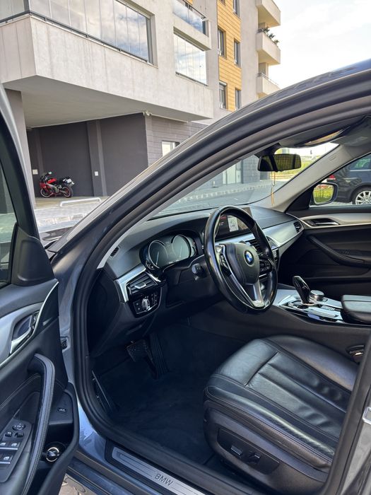 BMW Seria 5 G30 – 2017 • 2.0 Diesel 190 CP • Automată • Apple CarPlay