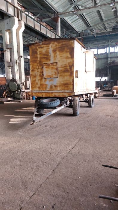 Грузовой прицеп будка