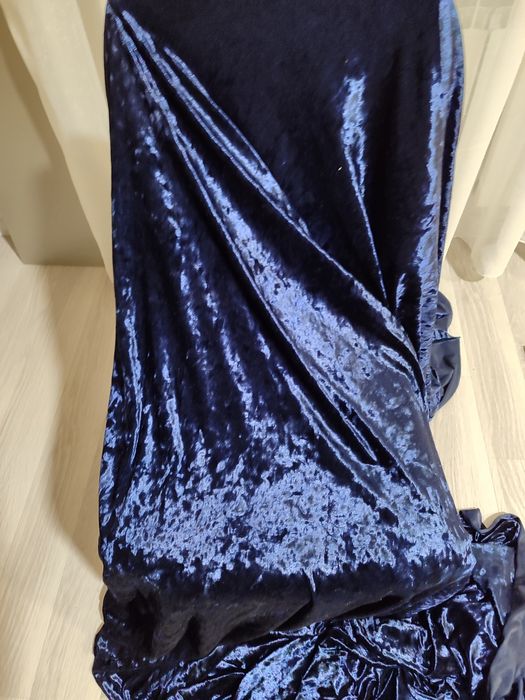 Продам велюр  5 метров