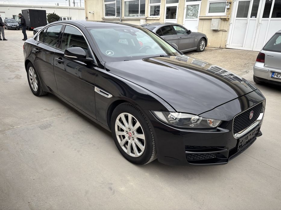 Jaguar XE 12/2015