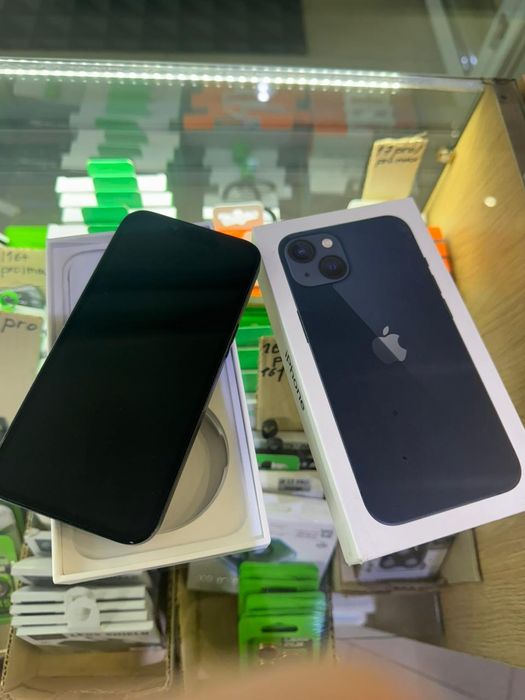 Айфон 13 с коробкой