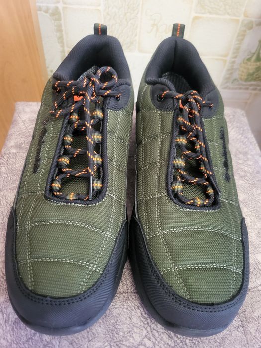 Мужские кроссовки