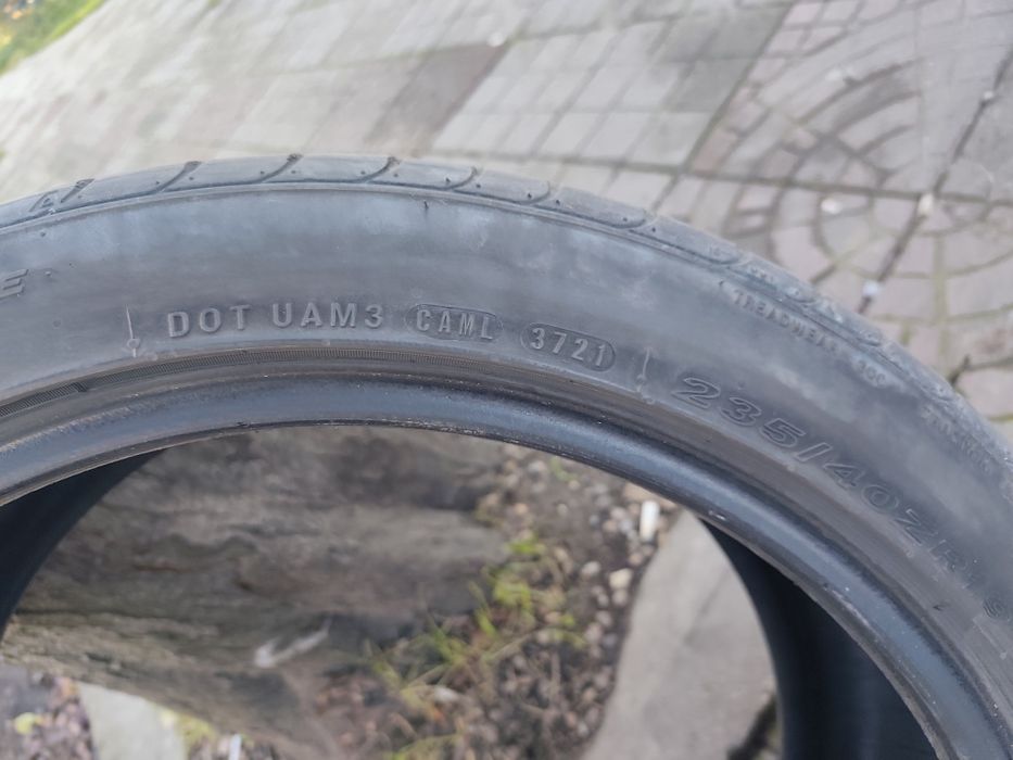 Гуми летни 2 броя 235 40 19 Nexen F