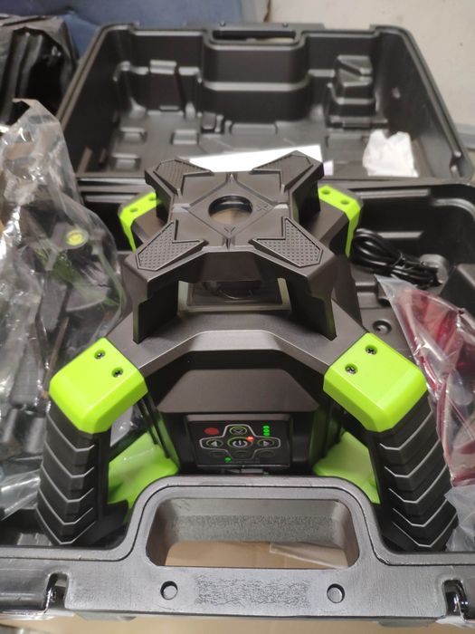 Чисто нов циркуляр за керамика,грес и др.Bosch 140