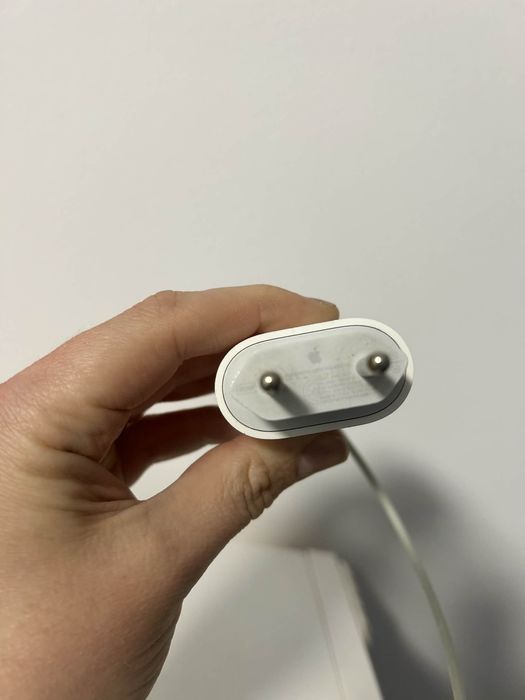 Продавам  iphone 14