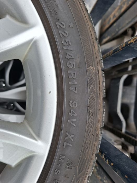 Зимни гуми ROTALLA Ice plus s210 225/45/17