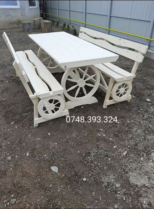 Masa cu bănci și scaune din bușteni rustic masiv