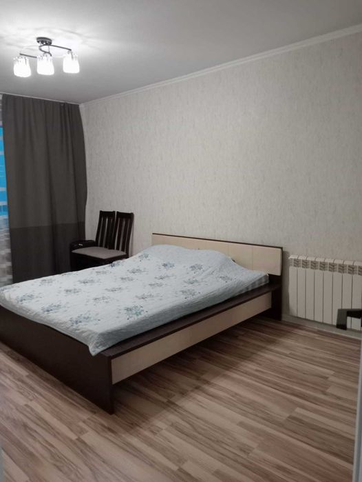 Продам кровать двуспалку с матрасом