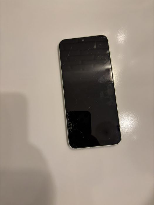 Doua telefoane de vanzare, cam urgent.