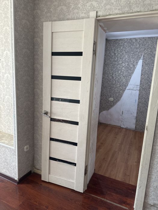 Продам двери б/у