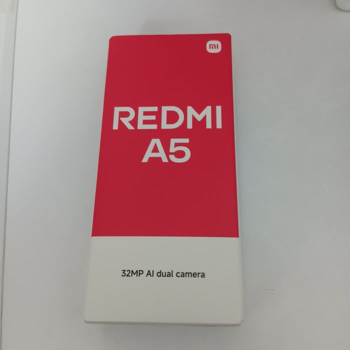 Vând telefon nou,culoarea neagră Xaomi RedmiA5