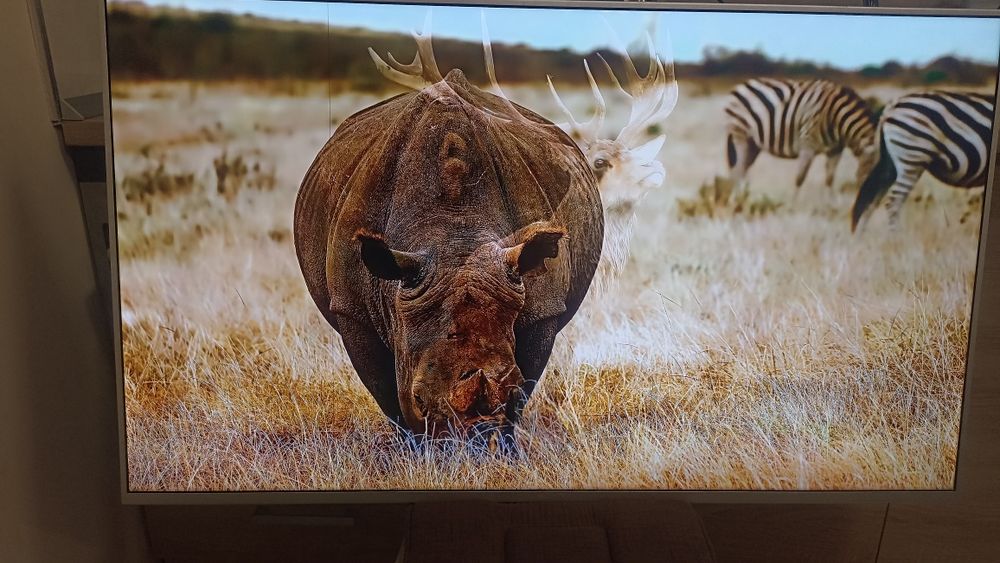 продавам телевизор sony 50 инча