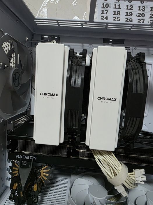 Noctua NH-D15 chromax.black + Noctua NA-HC4