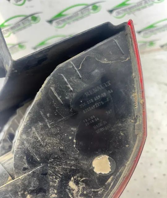Lampa / Tripla stop dreapta pe aripa Renault Scenic 2004