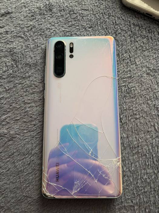 Telefon pentru piese