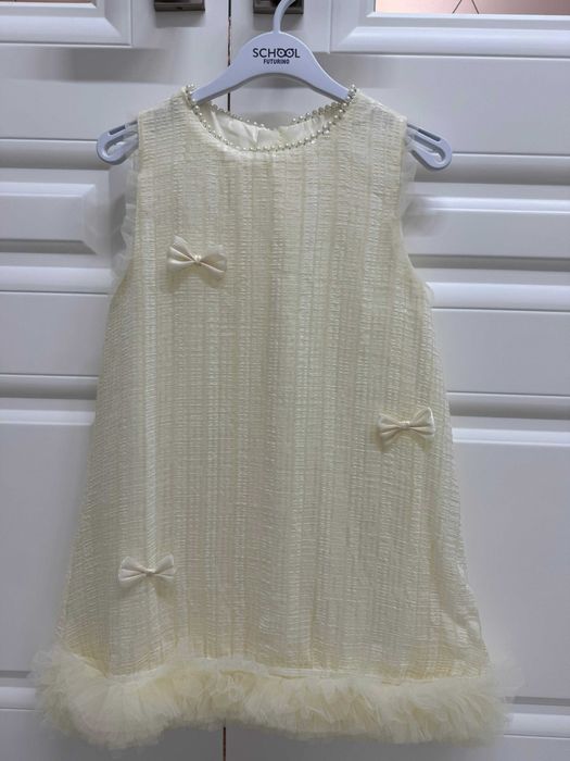 продается вечернее платье на девочку